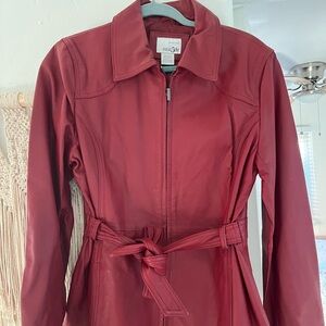 Vintage burgundy leather jacket size M ! Like new !